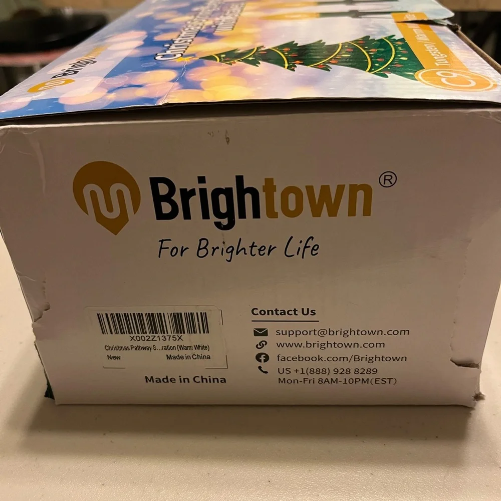 Christmas string lights with stakes 20 lights 20 steaks by brightown 26 feet new
